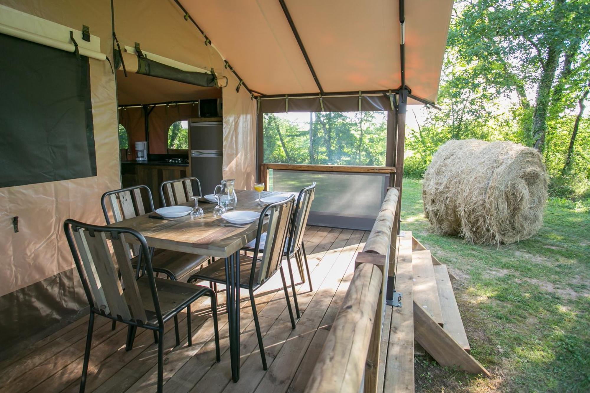 Camping La Ferme De Perdigat Limeuil Exterior foto